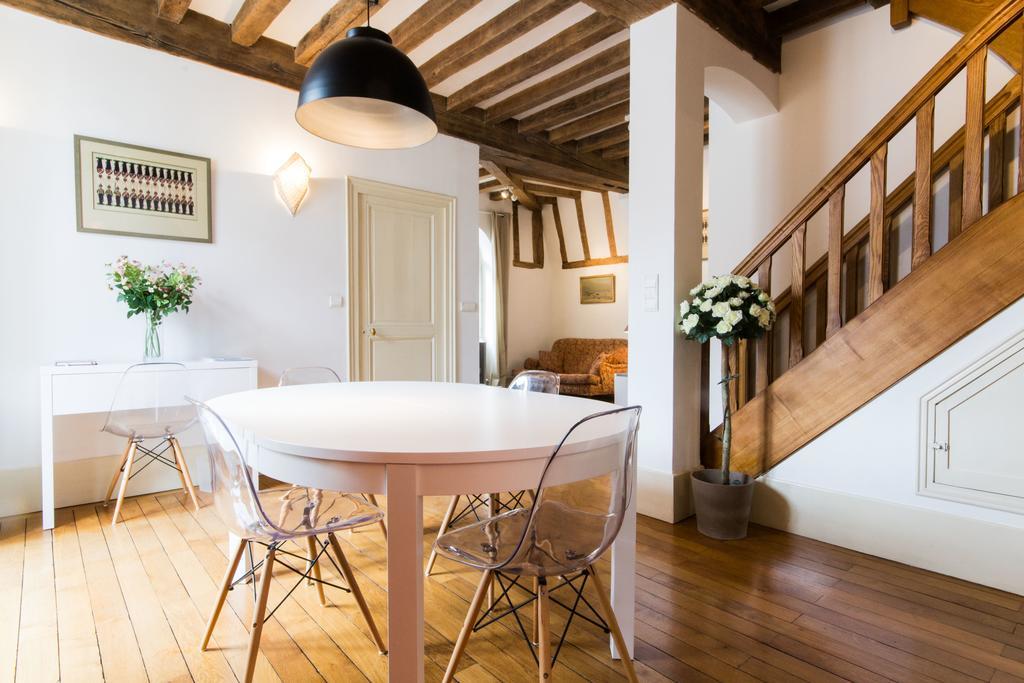 Les Bons Enfants Apartment Dijon Bagian luar foto