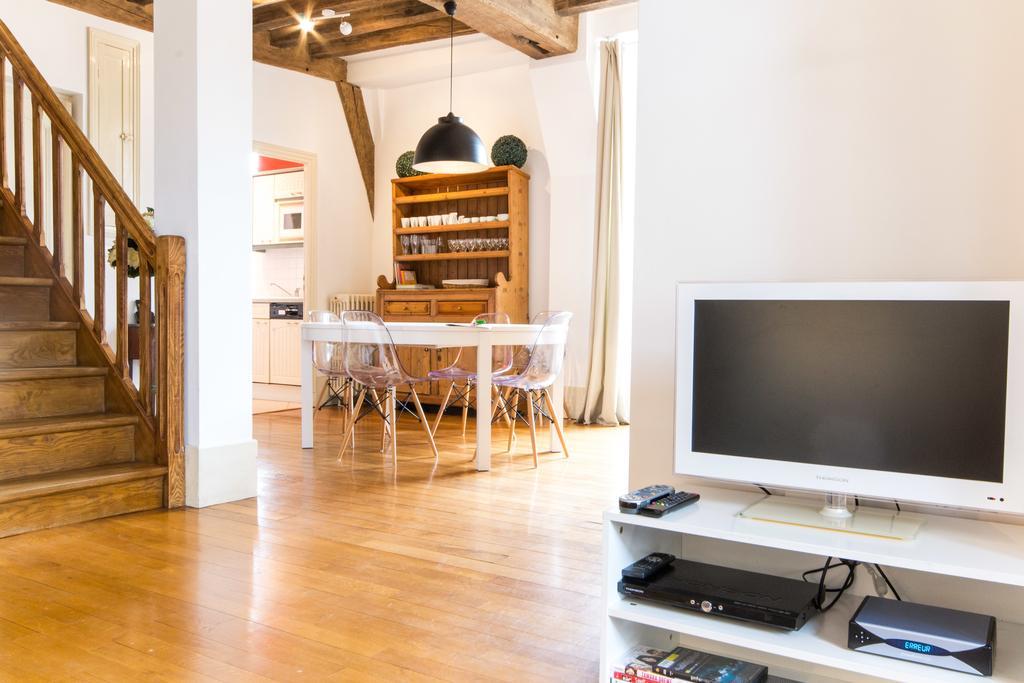 Les Bons Enfants Apartment Dijon Bagian luar foto
